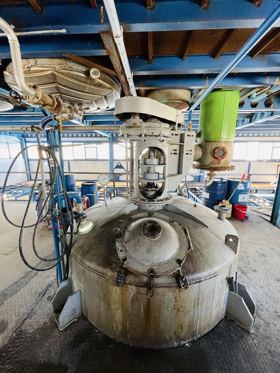 جزئیات تجهیزات تولید و فرمولاسیون / Production and formulation equipment detail